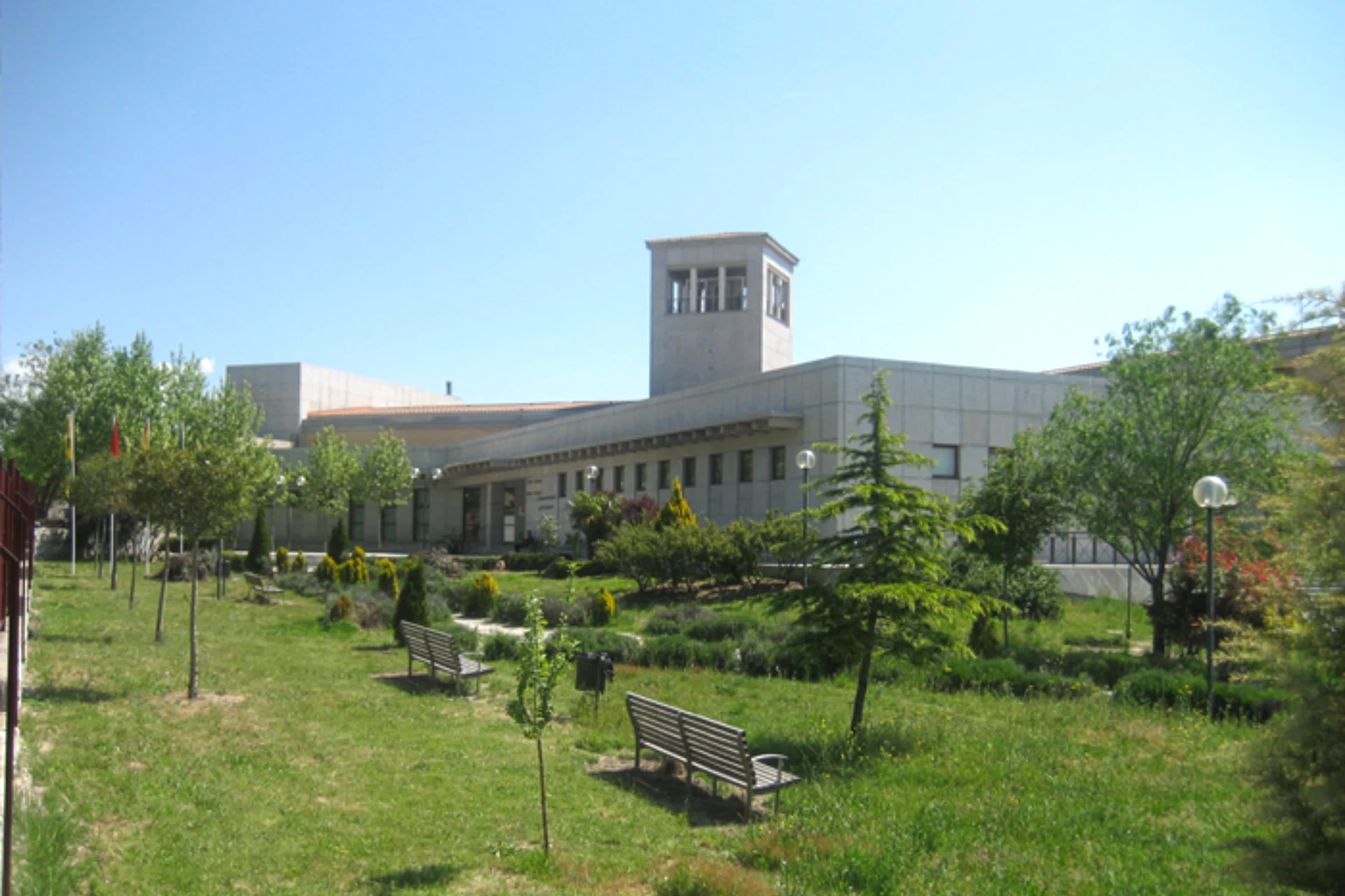 Centro de Humanidades de La Cabrera