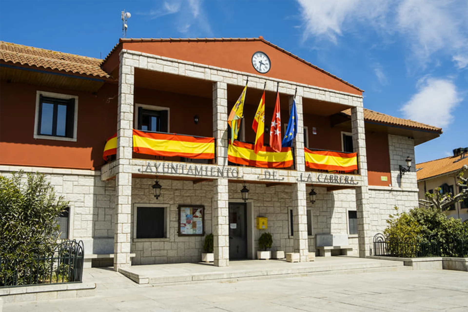 Ayuntamiento de La Cabrera