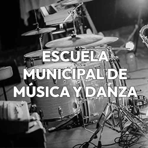 Escuela Municipal de Música y Danza blanco y negro
